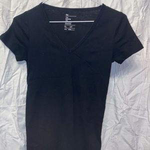 GAP Ladies Black short sleeve tshirt size small
